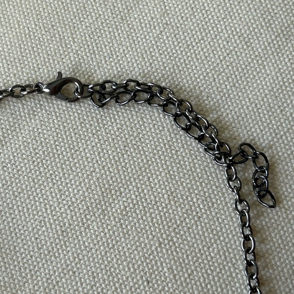 Pear, solitaire and marquee, cut, clear crystals, black, gunmetal tone set - Picture 2 of 4